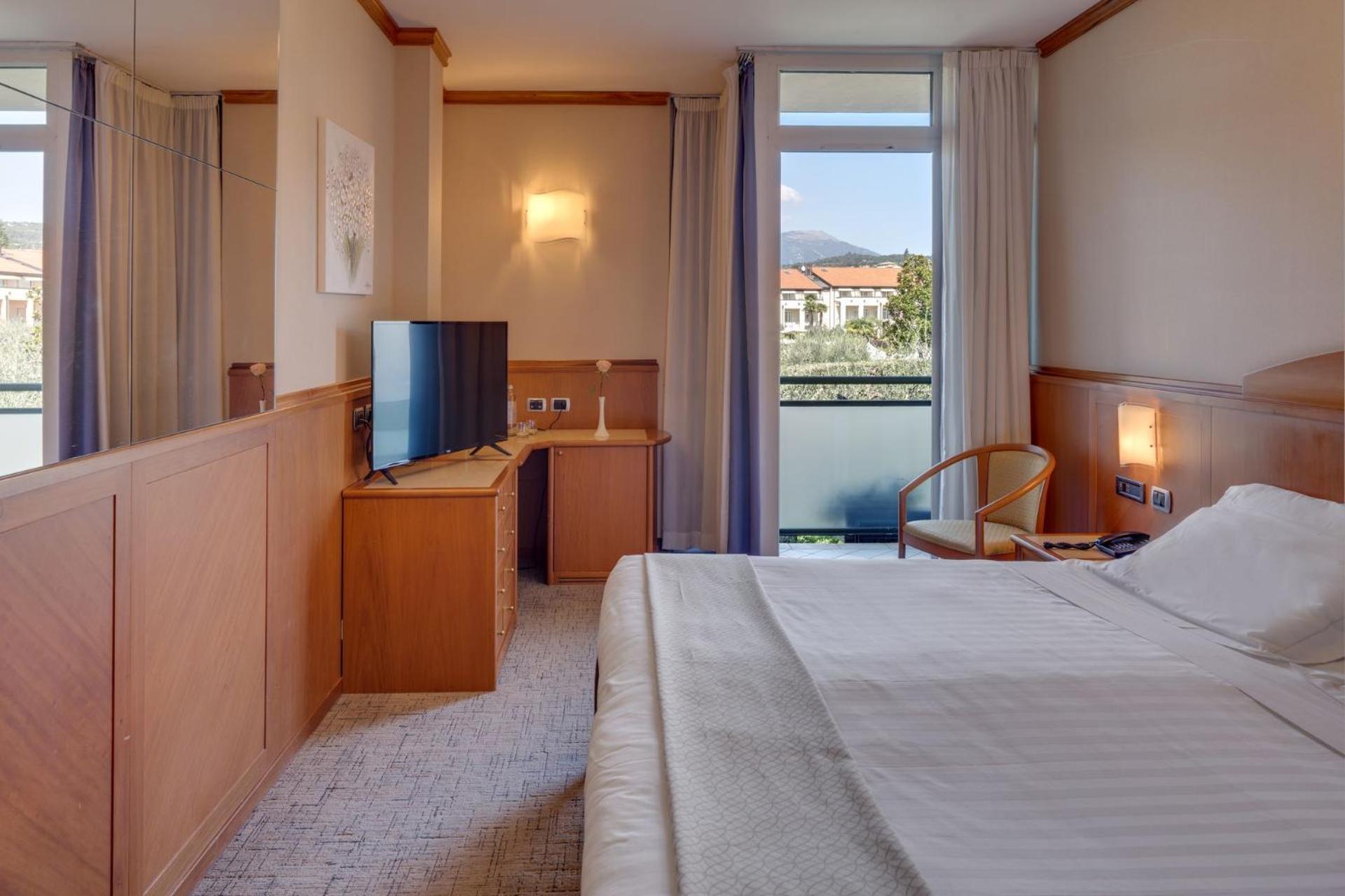 Hotel Caesius Thermae & Spa Resort Bardolino Esterno foto